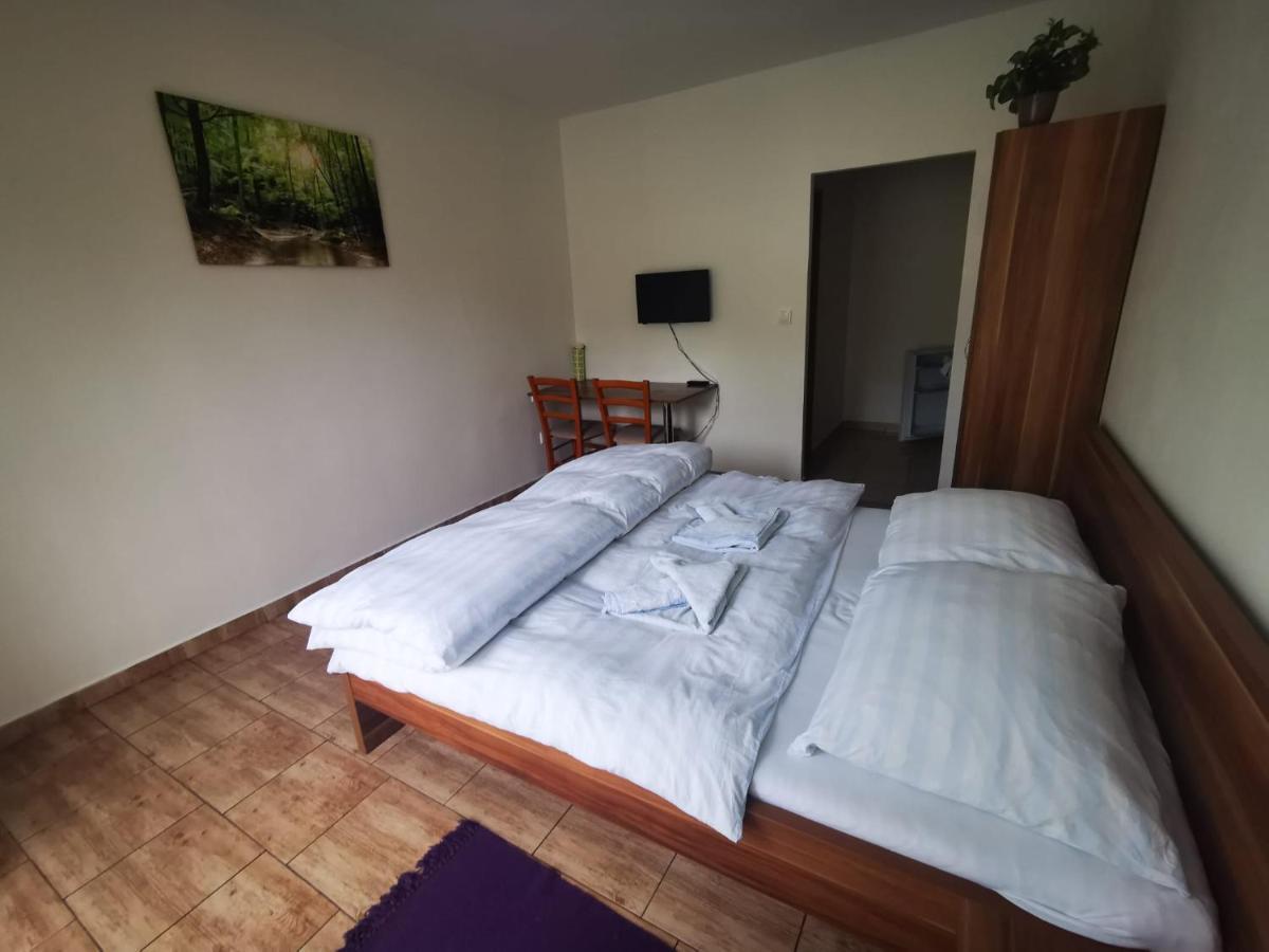 Apartmány pod Landštejnem Stare Mesto  Exterior foto